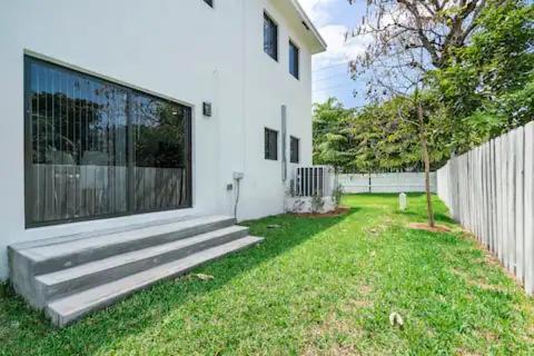 New Townhome Near Wilton/Las Olas/Beach Fort Lauderdale Eksteriør bilde