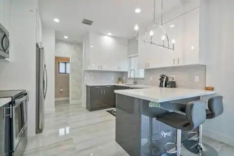 New Townhome Near Wilton/Las Olas/Beach Fort Lauderdale Eksteriør bilde